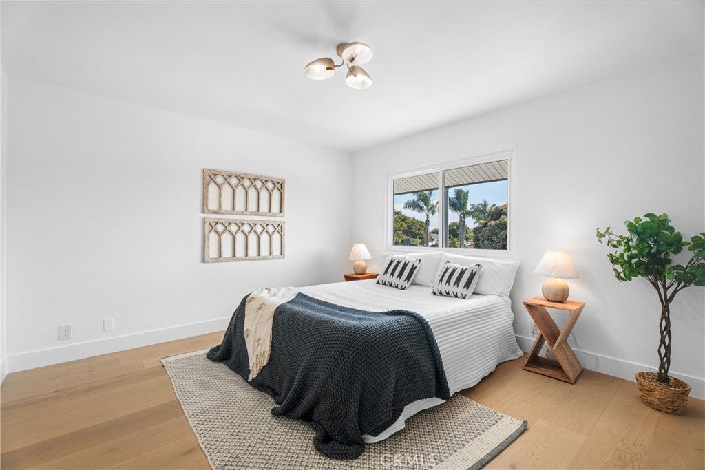 Huntington Beach, California, 92646, United States, 4 Bedrooms Bedrooms, ,5 BathroomsBathrooms,Residential,Active,1969639