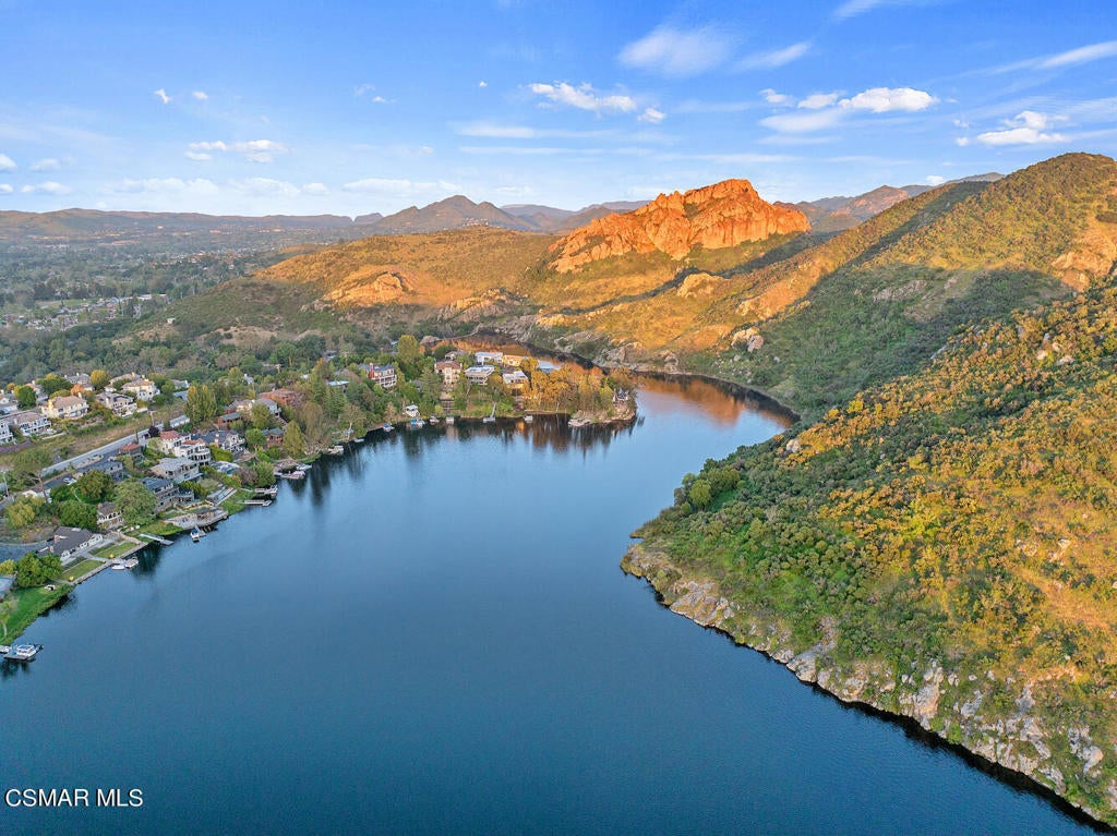 Lake Sherwood, California, 91361, United States, ,4 BathroomsBathrooms,Residential,Active,1820410