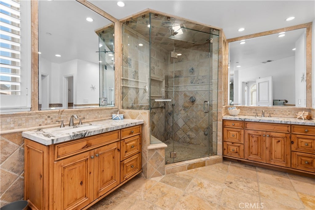 Oxnard, California, 93035, United States, 3 Bedrooms Bedrooms, ,3 BathroomsBathrooms,Residential,Active,2009405