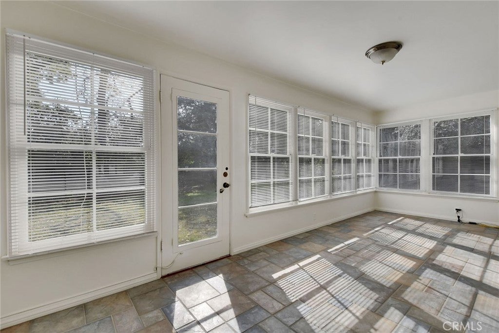 Pasadena, California, 91107, United States, 3 Bedrooms Bedrooms, ,3 BathroomsBathrooms,Residential,Active,1972145