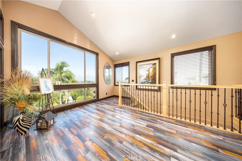 Pomona, California, 91766, United States, 5 Bedrooms Bedrooms, ,5 BathroomsBathrooms,Residential,Active,1989773