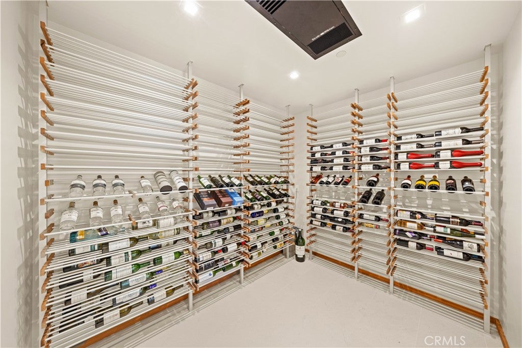 22588 Pacific Ln – image 6