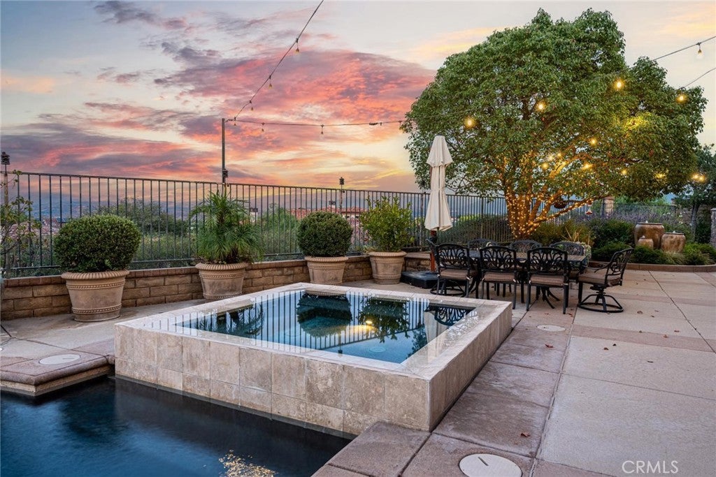 Valencia, California, 91381, United States, 7 Bedrooms Bedrooms, ,10 BathroomsBathrooms,Residential,Active,1959930