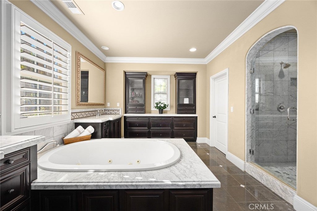 Walnut, California, 91789, United States, 4 Bedrooms Bedrooms, ,5 BathroomsBathrooms,Residential,Active,1990595