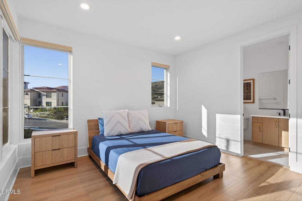 Porter Ranch, California, 91326, United States, 5 Bedrooms Bedrooms, ,6 BathroomsBathrooms,Residential,Active,1965808