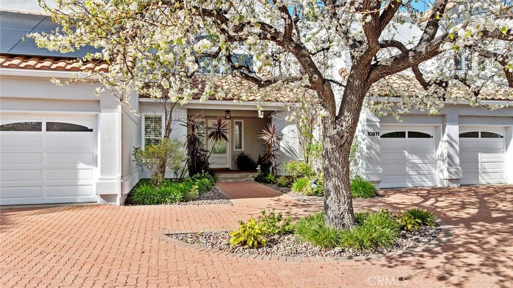 Chatsworth, California, 91311, United States, 5 Bedrooms Bedrooms, ,6 BathroomsBathrooms,Residential,Active,2015219