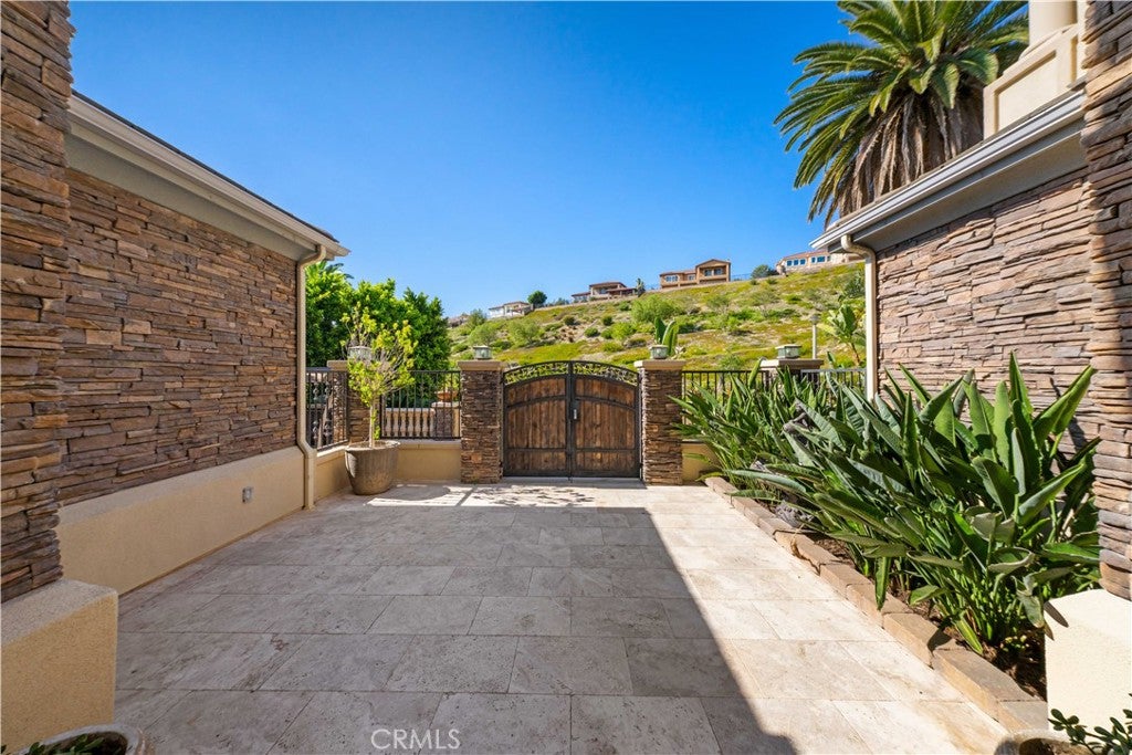 Yorba Linda, California, 92886, United States, 6 Bedrooms Bedrooms, ,7 BathroomsBathrooms,Residential,Active,1985877