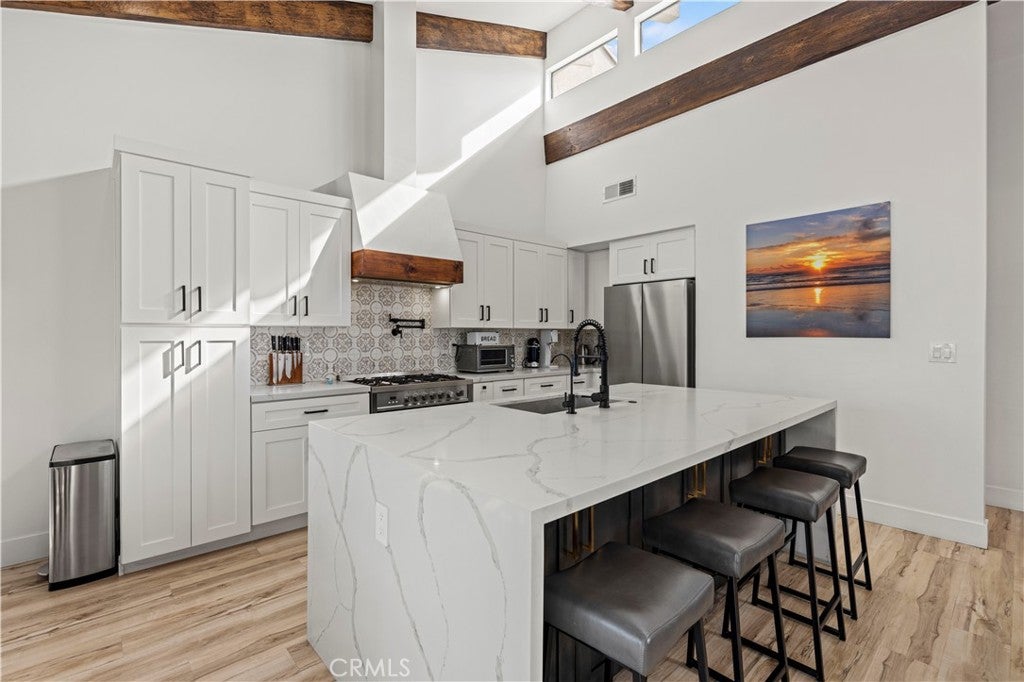 Oxnard, California, 93035, United States, 2 Bedrooms Bedrooms, ,2 BathroomsBathrooms,Residential,Active,2012806