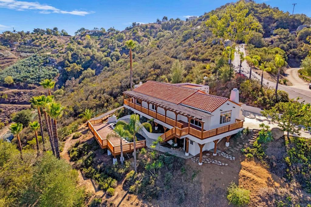 Escondido, California, 92026, United States, 3 Bedrooms Bedrooms, ,2 BathroomsBathrooms,Residential,Active,1972147