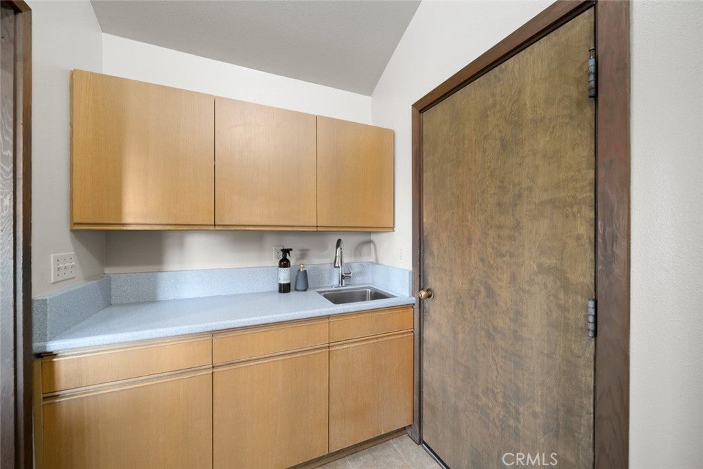 San Luis Obispo, California, 93401, United States, 3 Bedrooms Bedrooms, ,3 BathroomsBathrooms,Residential,Active,1964252