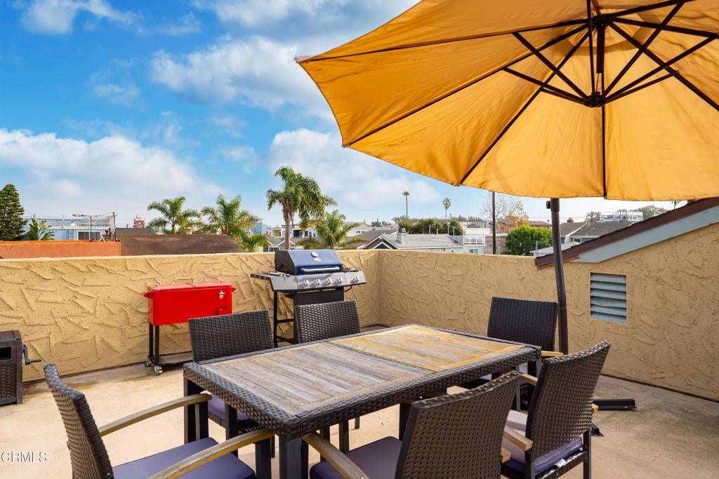 Oxnard, California, 93035, United States, 4 Bedrooms Bedrooms, ,2 BathroomsBathrooms,Residential,Active,2007278