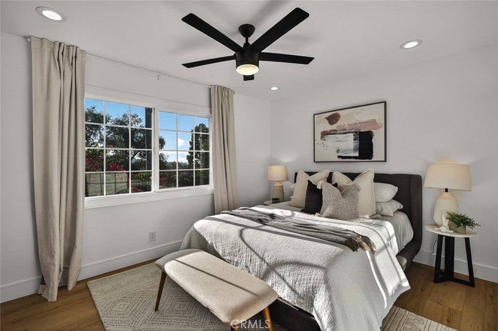 Anaheim, California, 92807, United States, 4 Bedrooms Bedrooms, ,3 BathroomsBathrooms,Residential,Active,1990042