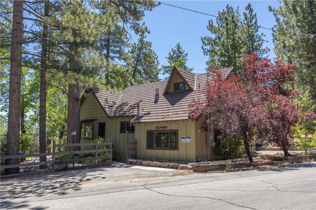 Big Bear Lake, California, 92315, United States, 4 Bedrooms Bedrooms, ,3 BathroomsBathrooms,Residential,Contingent,1945531