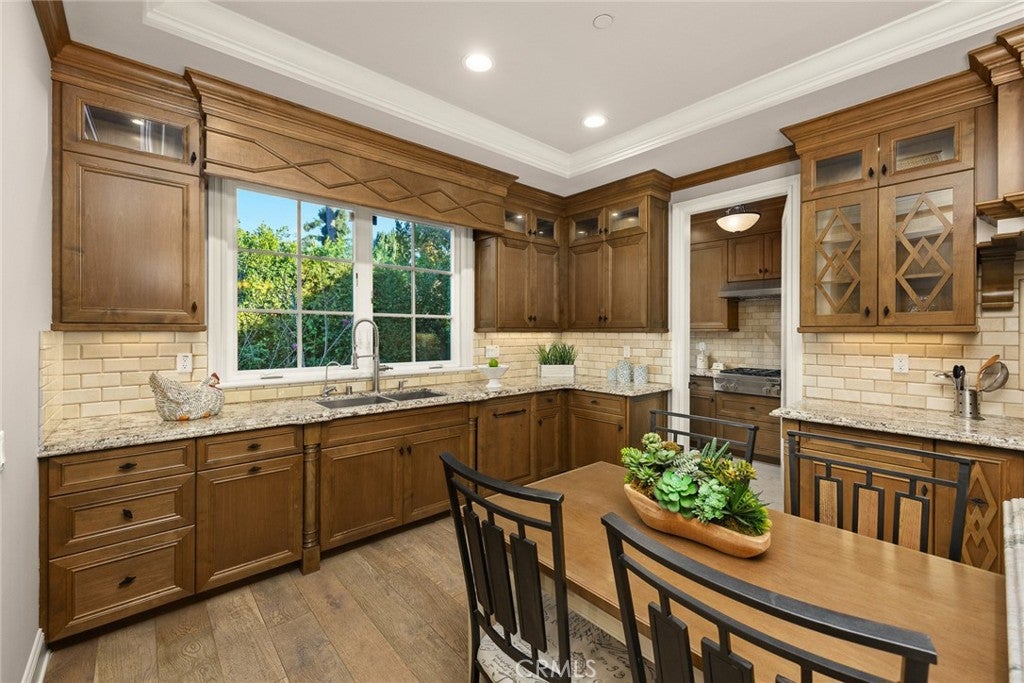 Arcadia, California, 91006, United States, 4 Bedrooms Bedrooms, ,5 BathroomsBathrooms,Residential,Contingent,2014572