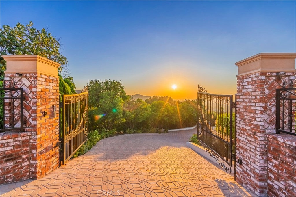 Covina, California, 91724, United States, 4 Bedrooms Bedrooms, ,3 BathroomsBathrooms,Residential,Active,1756850 Covina, California, 91724, United States, 4 Bedrooms Bedrooms, ,3 BathroomsBathrooms,Residential,Active,1756850