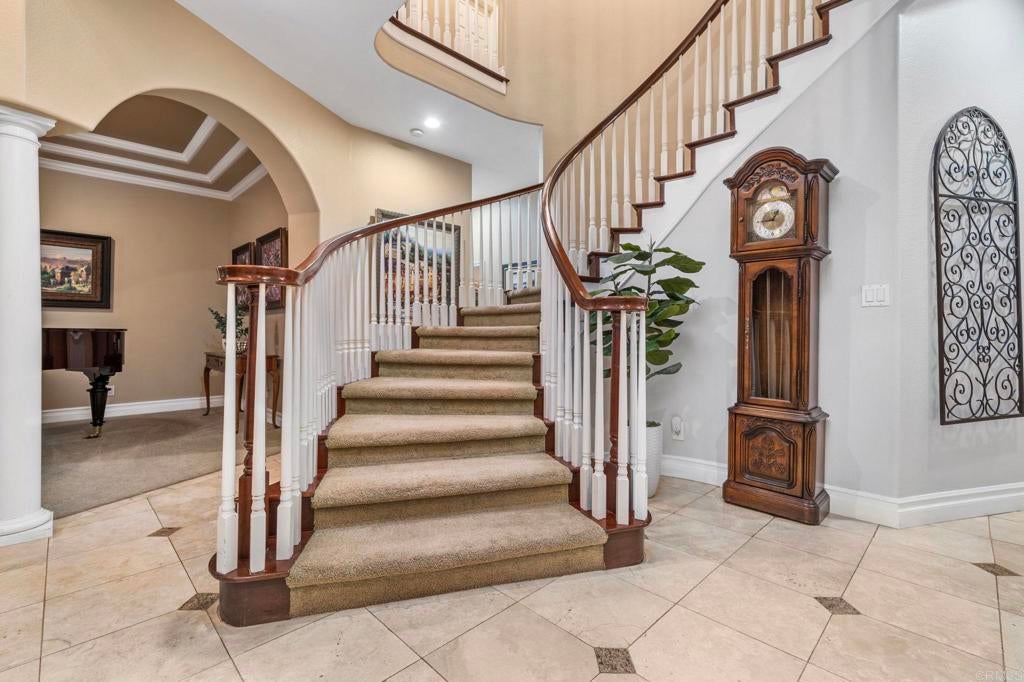 Escondido, California, 92025, United States, 5 Bedrooms Bedrooms, ,4 BathroomsBathrooms,Residential,Active,1969680