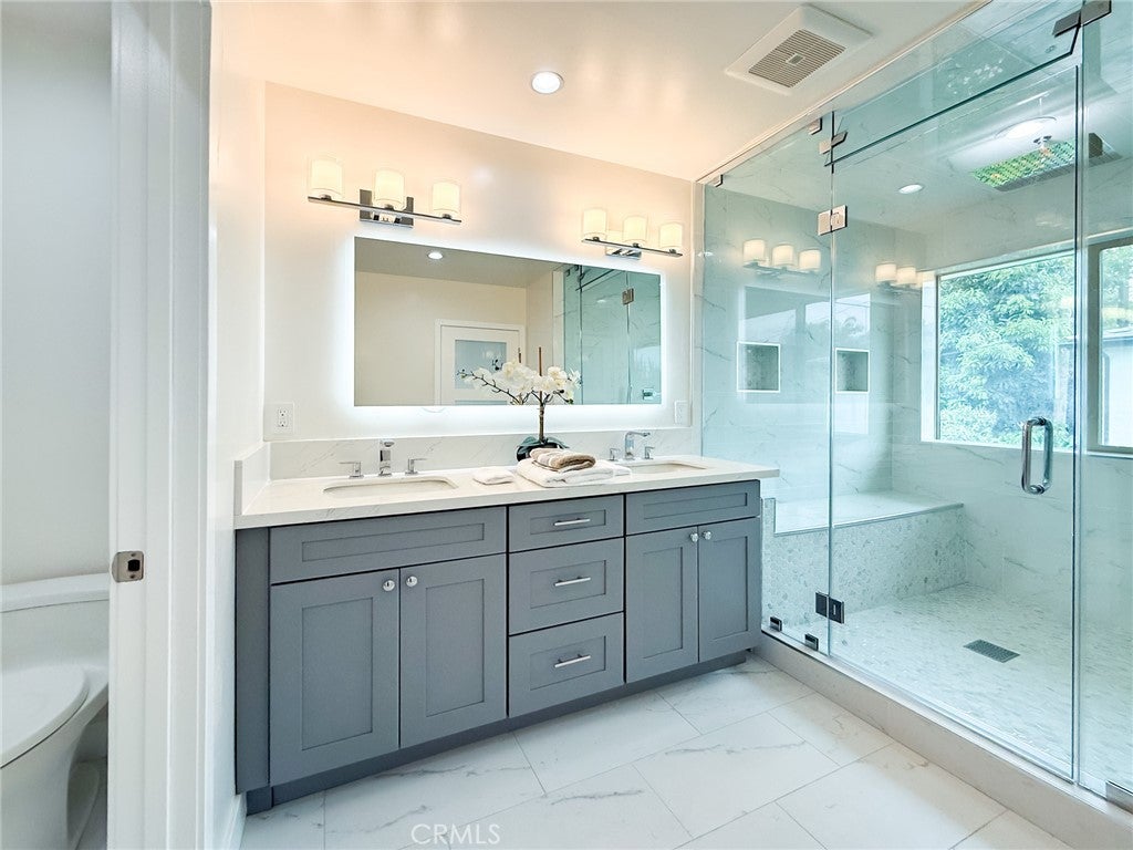 Pasadena, California, 91107, United States, 7 Bedrooms Bedrooms, ,8 BathroomsBathrooms,Residential,Active,1944066