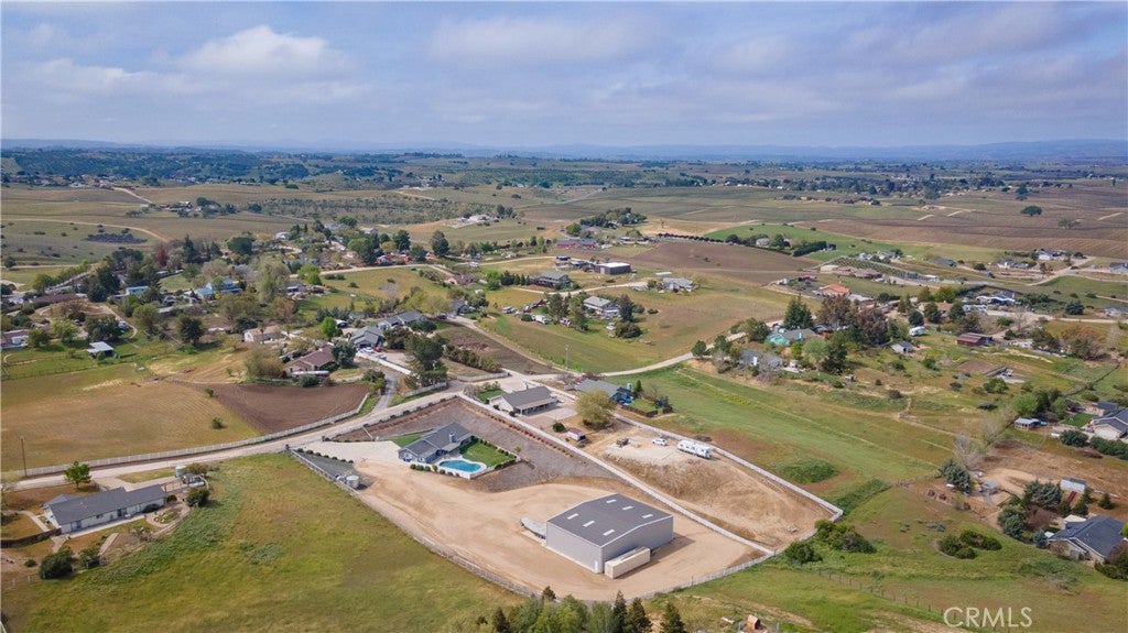 Paso Robles, California, 93446, United States, 3 Bedrooms Bedrooms, ,2 BathroomsBathrooms,Residential,Active,1985552