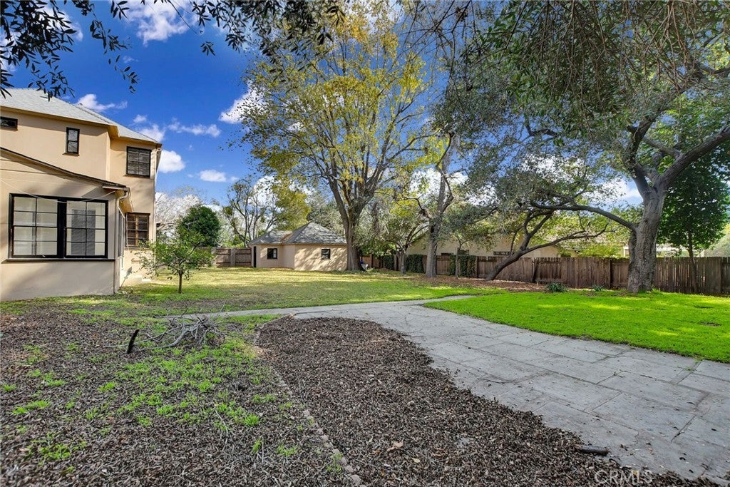 Pasadena, California, 91107, United States, 3 Bedrooms Bedrooms, ,3 BathroomsBathrooms,Residential,Active,1972145