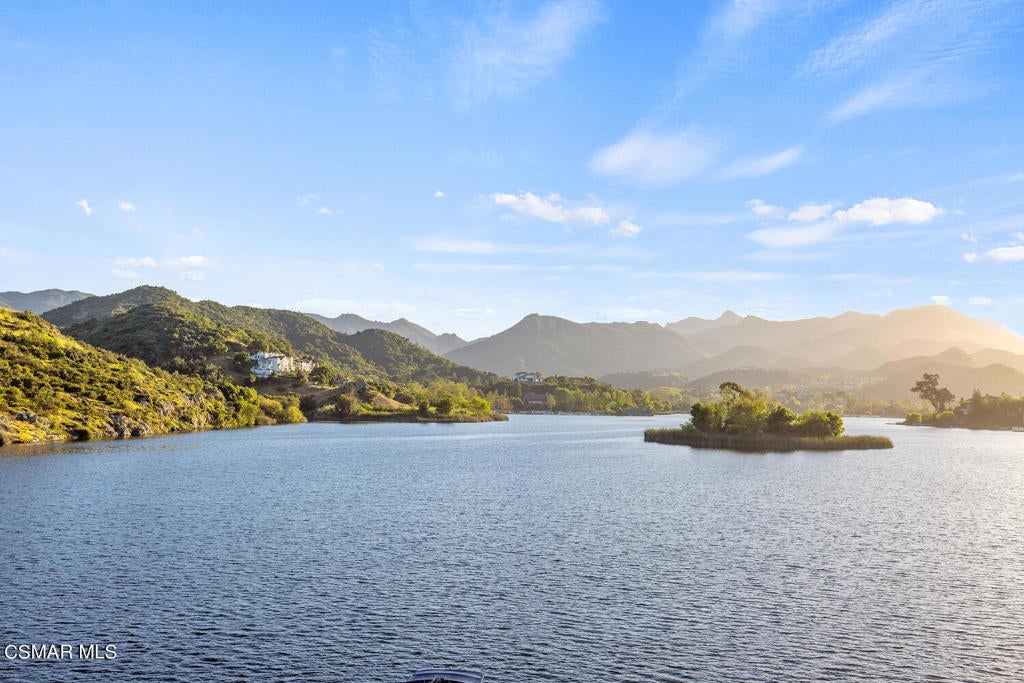 Lake Sherwood, California, 91361, United States, ,4 BathroomsBathrooms,Residential,Active,1820410