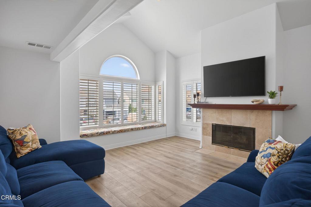 Oxnard, California, 93035, United States, 4 Bedrooms Bedrooms, ,3 BathroomsBathrooms,Residential,Active,2031789