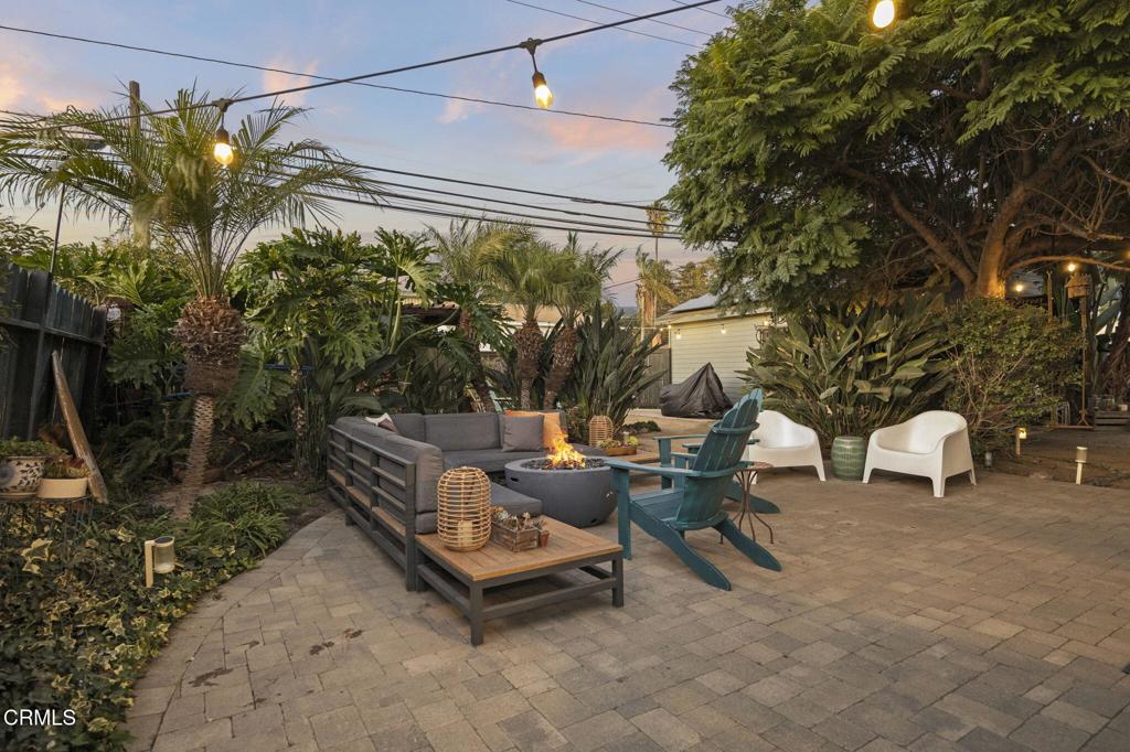 Oxnard, California, 93030, United States, 5 Bedrooms Bedrooms, ,2 BathroomsBathrooms,Residential,Active,1985561