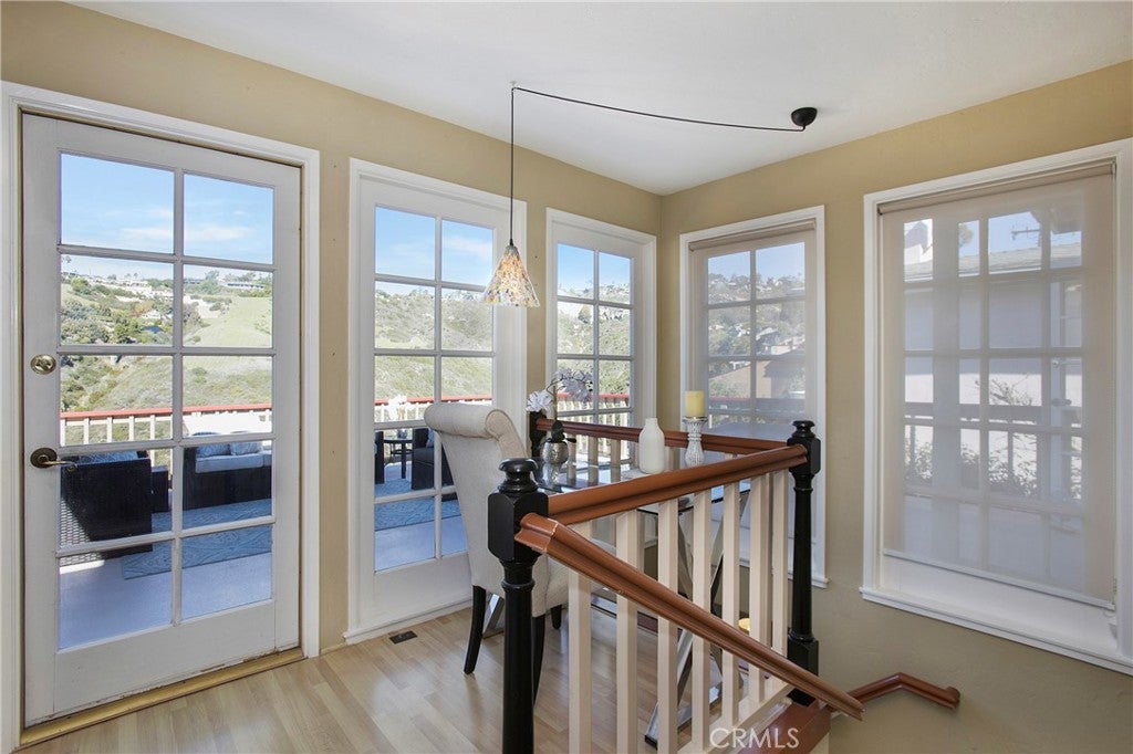 Laguna Beach, California, 92651, United States, 3 Bedrooms Bedrooms, ,3 BathroomsBathrooms,Residential,Active,2002317