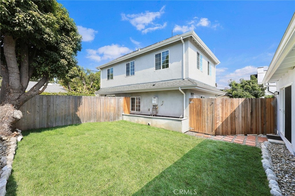 Los Angeles, California, 90034, United States, 5 Bedrooms Bedrooms, ,5 BathroomsBathrooms,Residential,Active,1899242