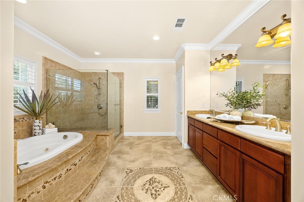 South Pasadena, California, 91030, United States, 4 Bedrooms Bedrooms, ,5 BathroomsBathrooms,Residential,Active,1905130