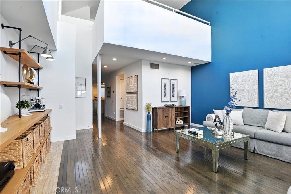 Santa Monica, California, 90405, United States, ,3 BathroomsBathrooms,Residential,Active,1894761