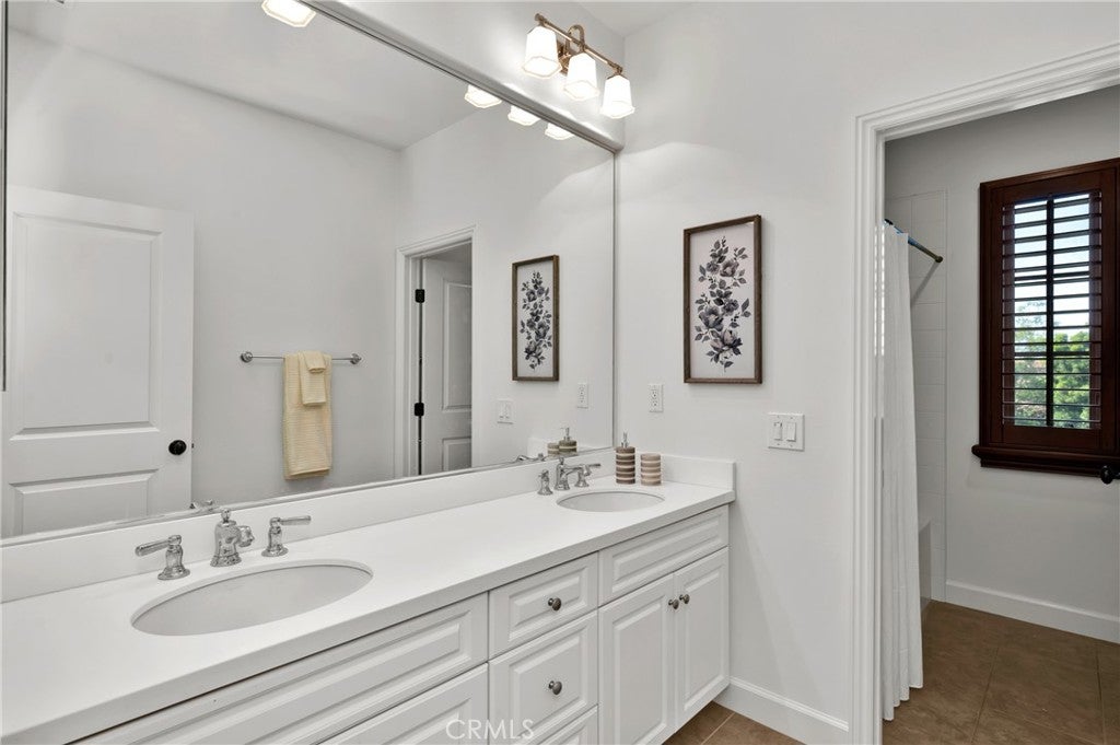 Irvine, California, 92618, United States, 4 Bedrooms Bedrooms, ,4 BathroomsBathrooms,Residential,Active,1894158
