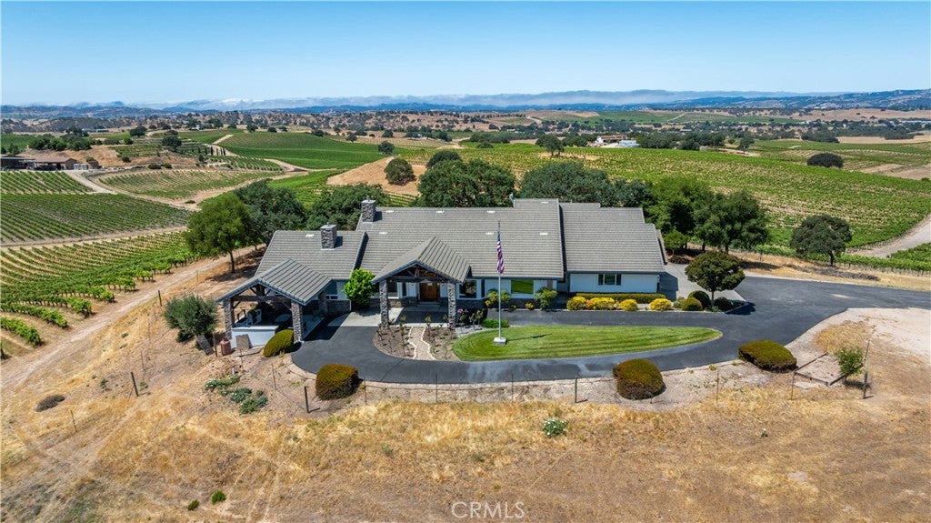 Paso Robles, California, 93446, United States, 7 Bedrooms Bedrooms, ,6 BathroomsBathrooms,Residential,Active,1919055