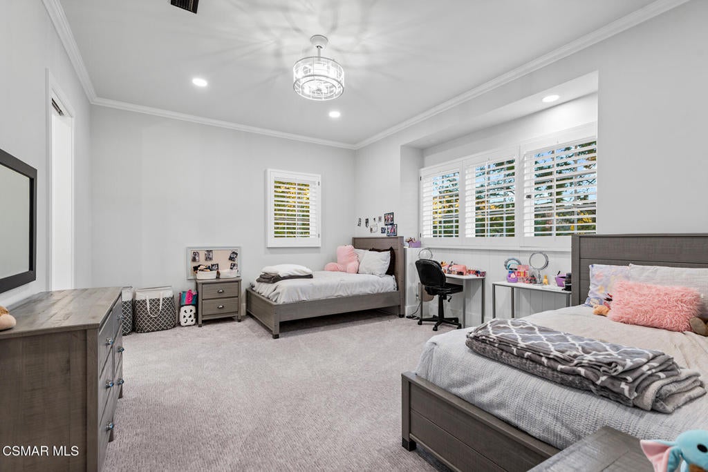 Agoura Hills, California, 91301, United States, 5 Bedrooms Bedrooms, ,7 BathroomsBathrooms,Residential,Pending,2006769