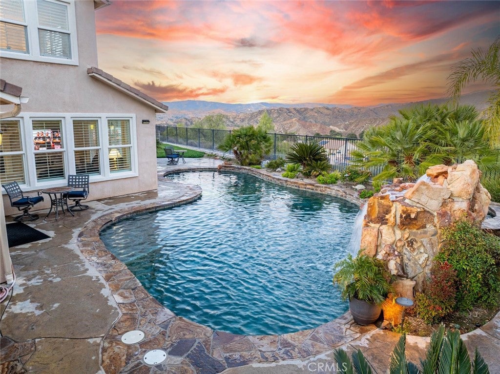 Canyon Country, California, 91387, United States, 5 Bedrooms Bedrooms, ,6 BathroomsBathrooms,Residential,Active,1914828