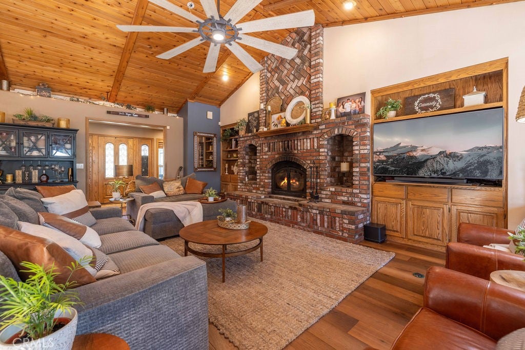Big Bear Lake, California, 92315, United States, ,4 BathroomsBathrooms,Residential,Active,1825090
