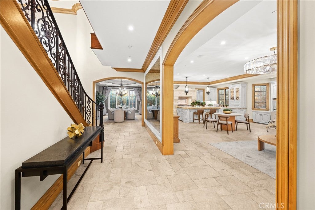 Arcadia, California, 91007, United States, 4 Bedrooms Bedrooms, ,5 BathroomsBathrooms,Residential,Active,2015840