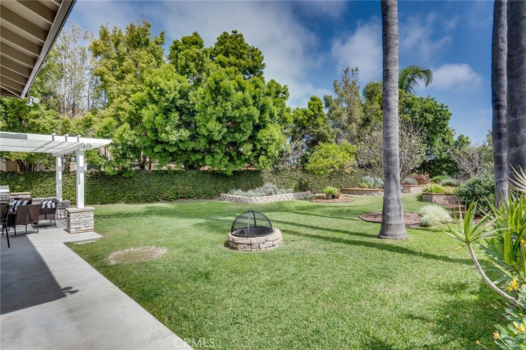 Huntington Beach, California, 92647, United States, 4 Bedrooms Bedrooms, ,3 BathroomsBathrooms,Residential,Active,2030516