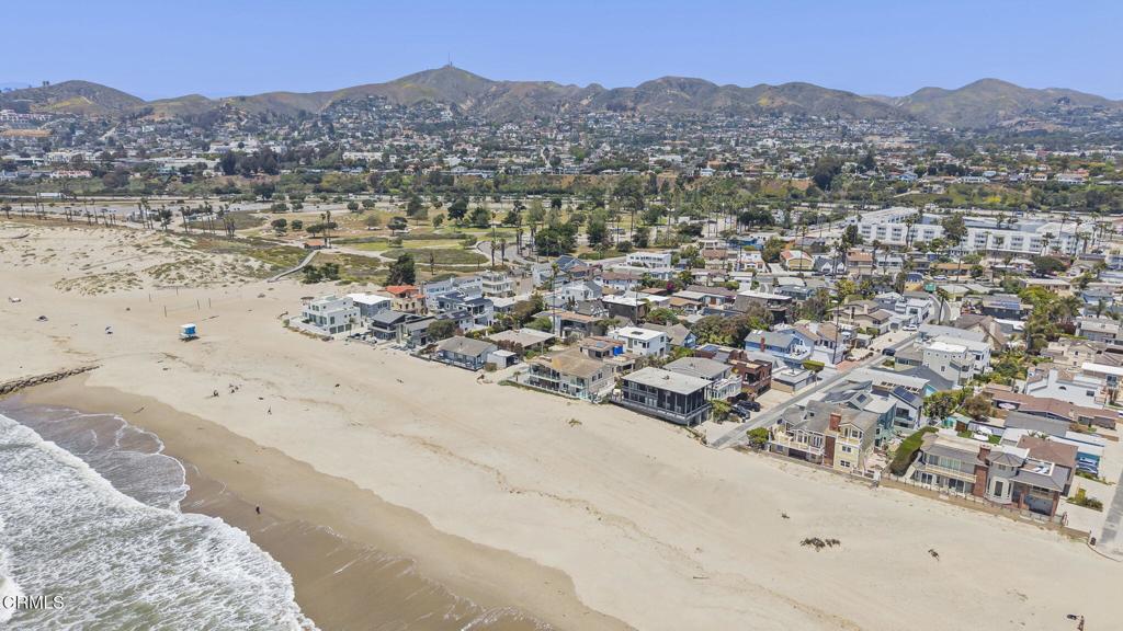 Ventura, California, 93001, United States, ,3 BathroomsBathrooms,Residential,Active,1829931