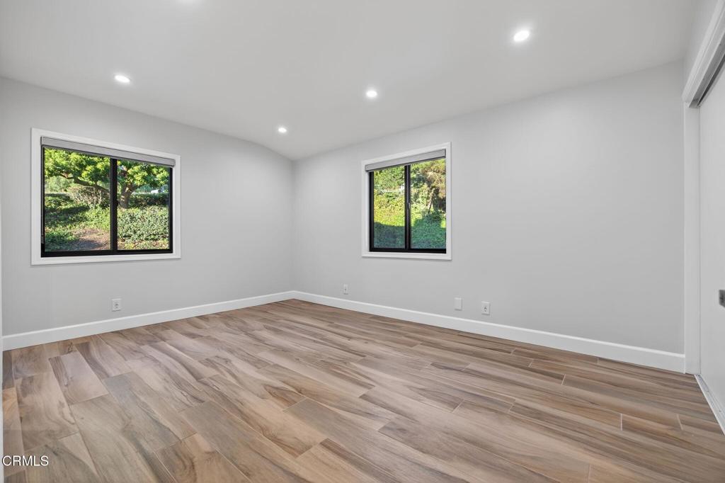 Camarillo, California, 93010, United States, 4 Bedrooms Bedrooms, ,5 BathroomsBathrooms,Residential,Active,1944013