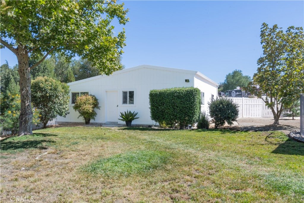 Paso Robles, California, 93446, United States, 4 Bedrooms Bedrooms, ,2 BathroomsBathrooms,Residential,Active,1929671