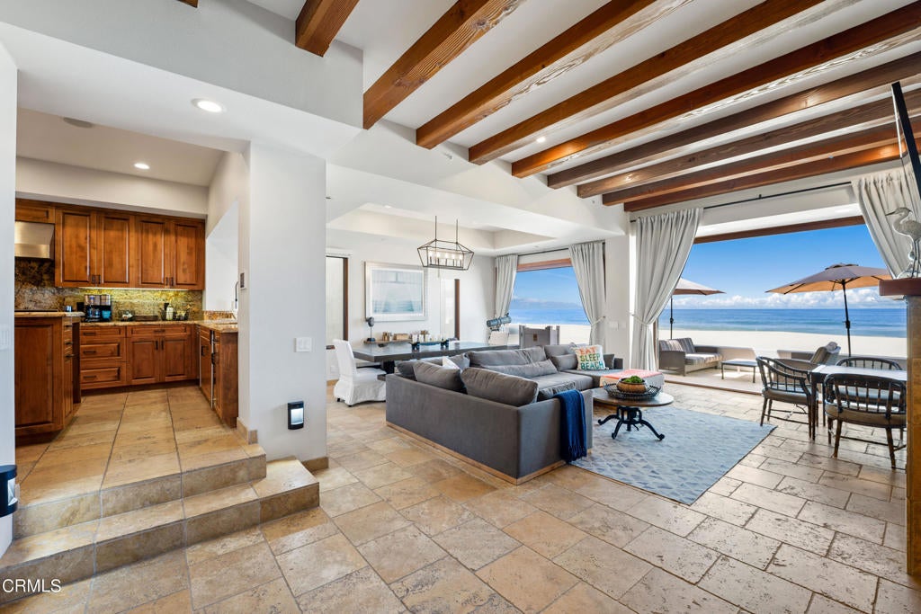 Oxnard, California, 93035, United States, 5 Bedrooms Bedrooms, ,5 BathroomsBathrooms,Residential,Active,2010576