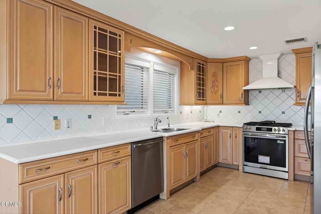 Oxnard, California, 93035, United States, 4 Bedrooms Bedrooms, ,4 BathroomsBathrooms,Residential,Active,1997596