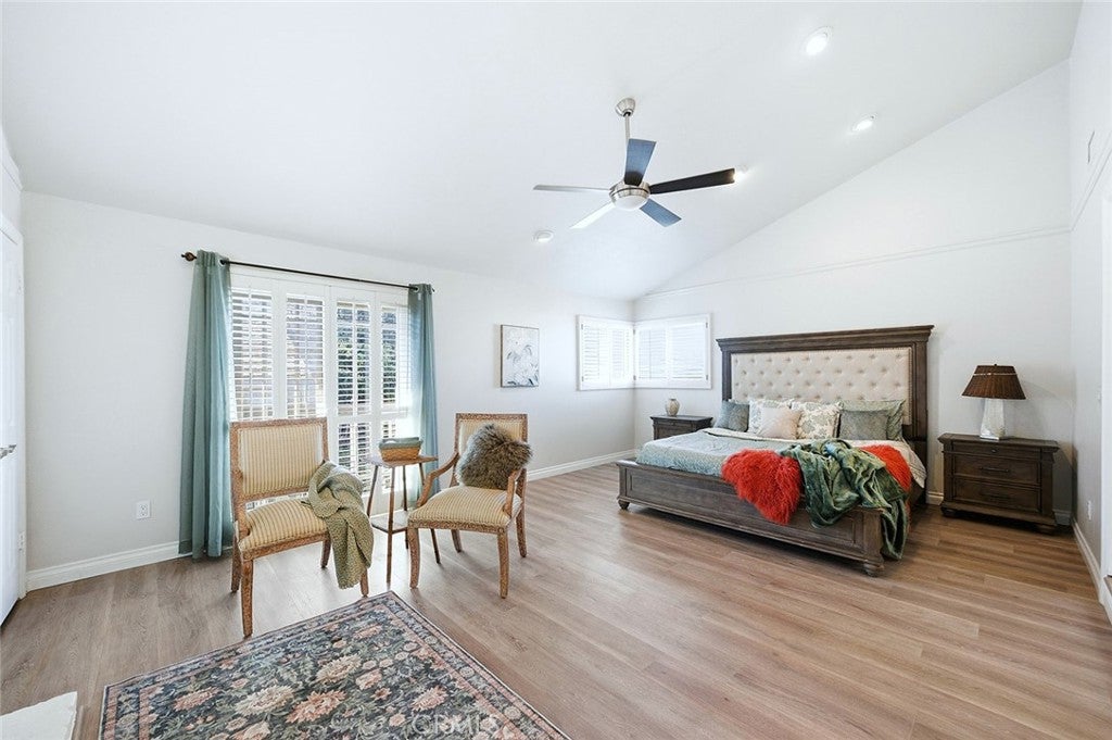 Seal Beach, California, 90740, United States, 4 Bedrooms Bedrooms, ,3 BathroomsBathrooms,Residential,Active,2010555