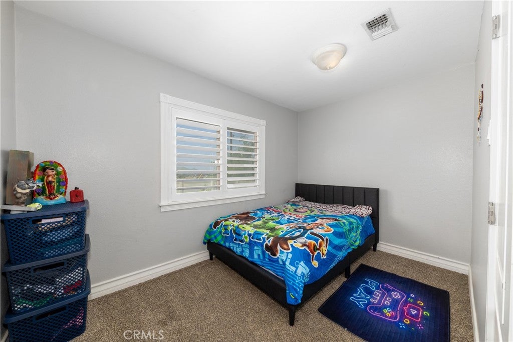 Yucaipa, California, 92399, United States, 5 Bedrooms Bedrooms, ,4 BathroomsBathrooms,Residential,Pending,1985872