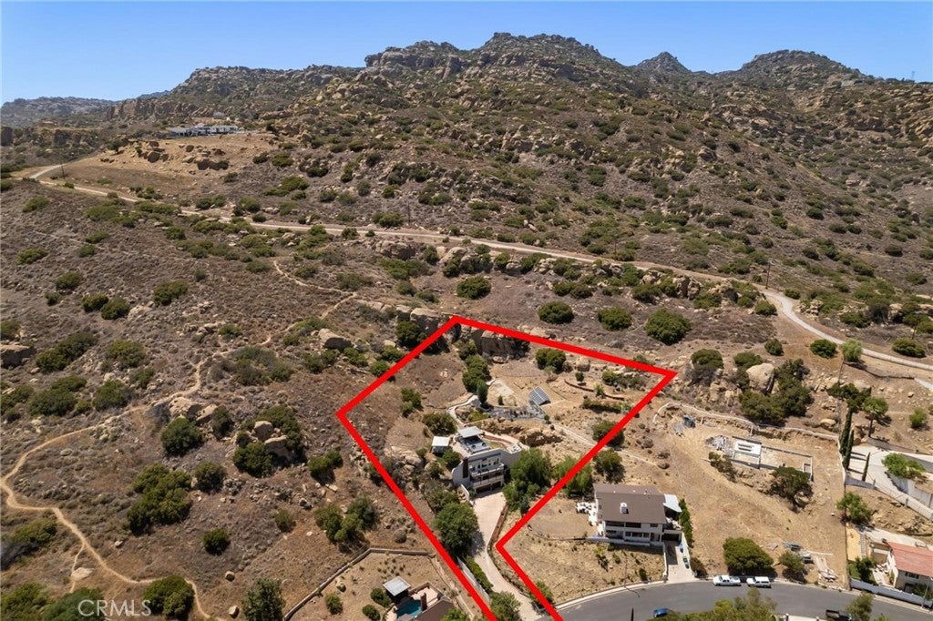 Chatsworth, California, 91311, United States, 4 Bedrooms Bedrooms, ,4 BathroomsBathrooms,Residential,Active,2011421