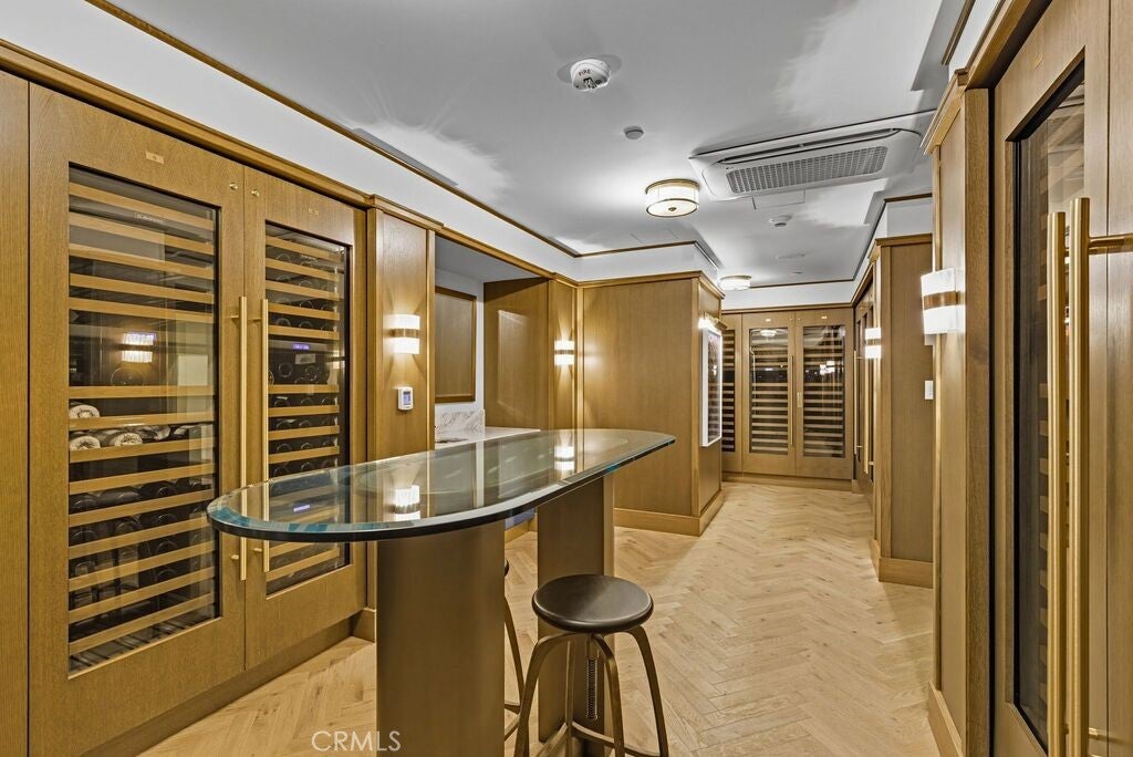 Los Angeles, California, 90069, United States, 2 Bedrooms Bedrooms, ,3 BathroomsBathrooms,Residential,Active,1995278