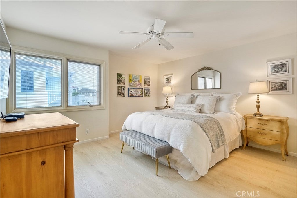 Newport Beach, California, 92661, United States, 4 Bedrooms Bedrooms, ,3 BathroomsBathrooms,Residential,Active,1894578