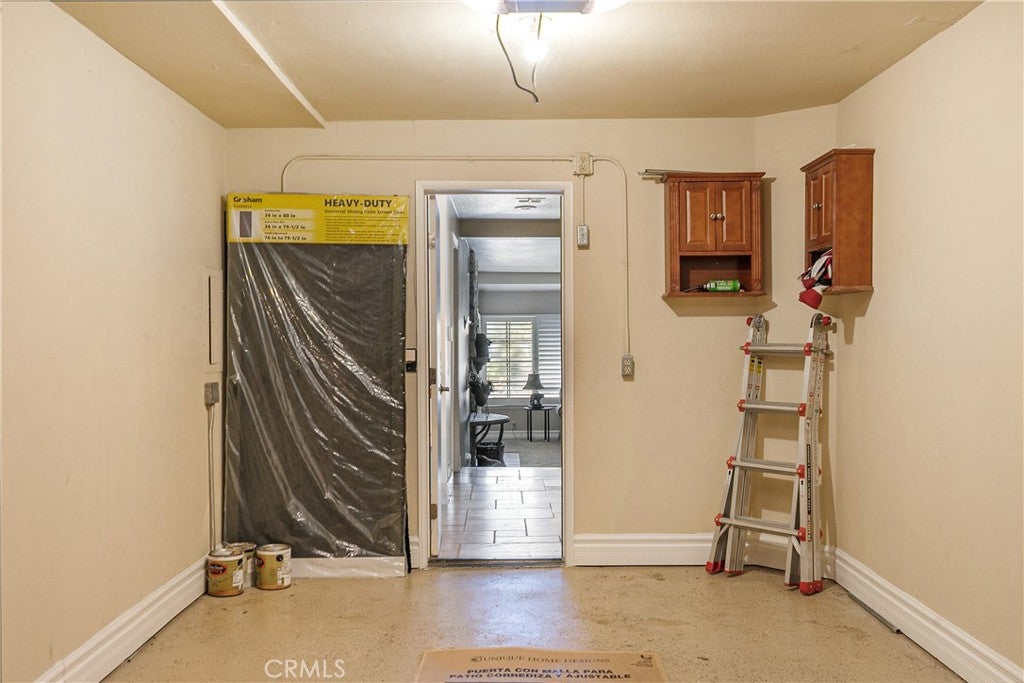 Lake Arrowhead, California, 92352, United States, 2 Bedrooms Bedrooms, ,3 BathroomsBathrooms,Residential,Active,1908134