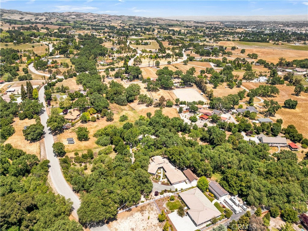 Templeton, California, 93465, United States, 3 Bedrooms Bedrooms, ,4 BathroomsBathrooms,Residential,Active,1899871