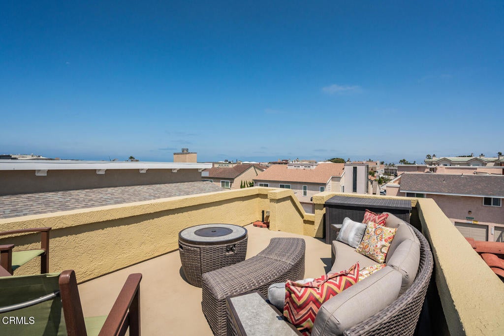 Oxnard, California, 93035, United States, 5 Bedrooms Bedrooms, ,4 BathroomsBathrooms,Residential,Active,1899886